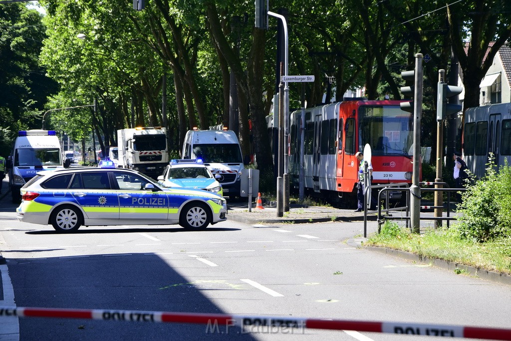 VU Roller KVB Bahn Koeln Luxemburgerstr Neuenhoefer Allee P087.JPG - Miklos Laubert